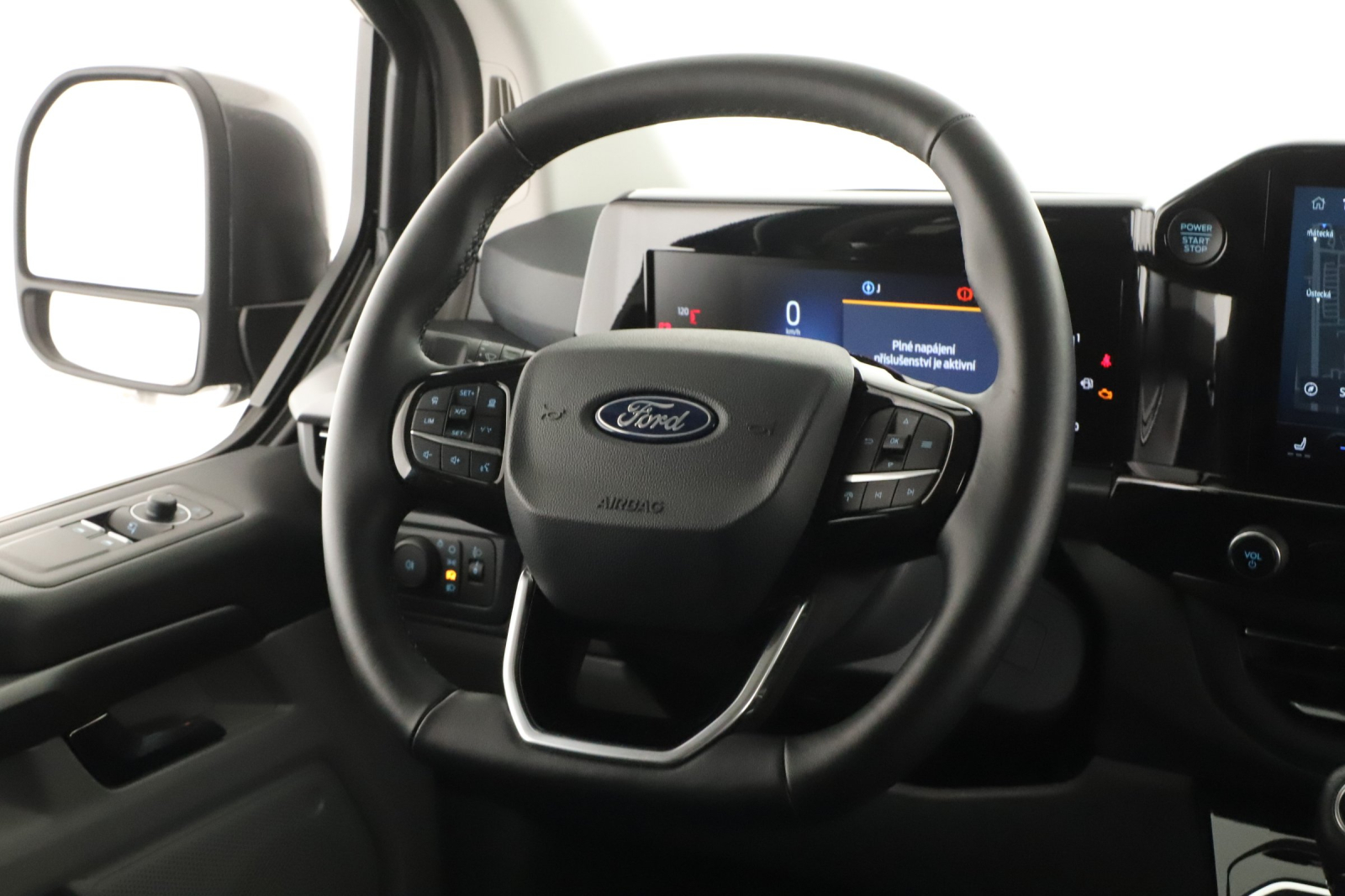 Ford Tourneo Custom - 2025