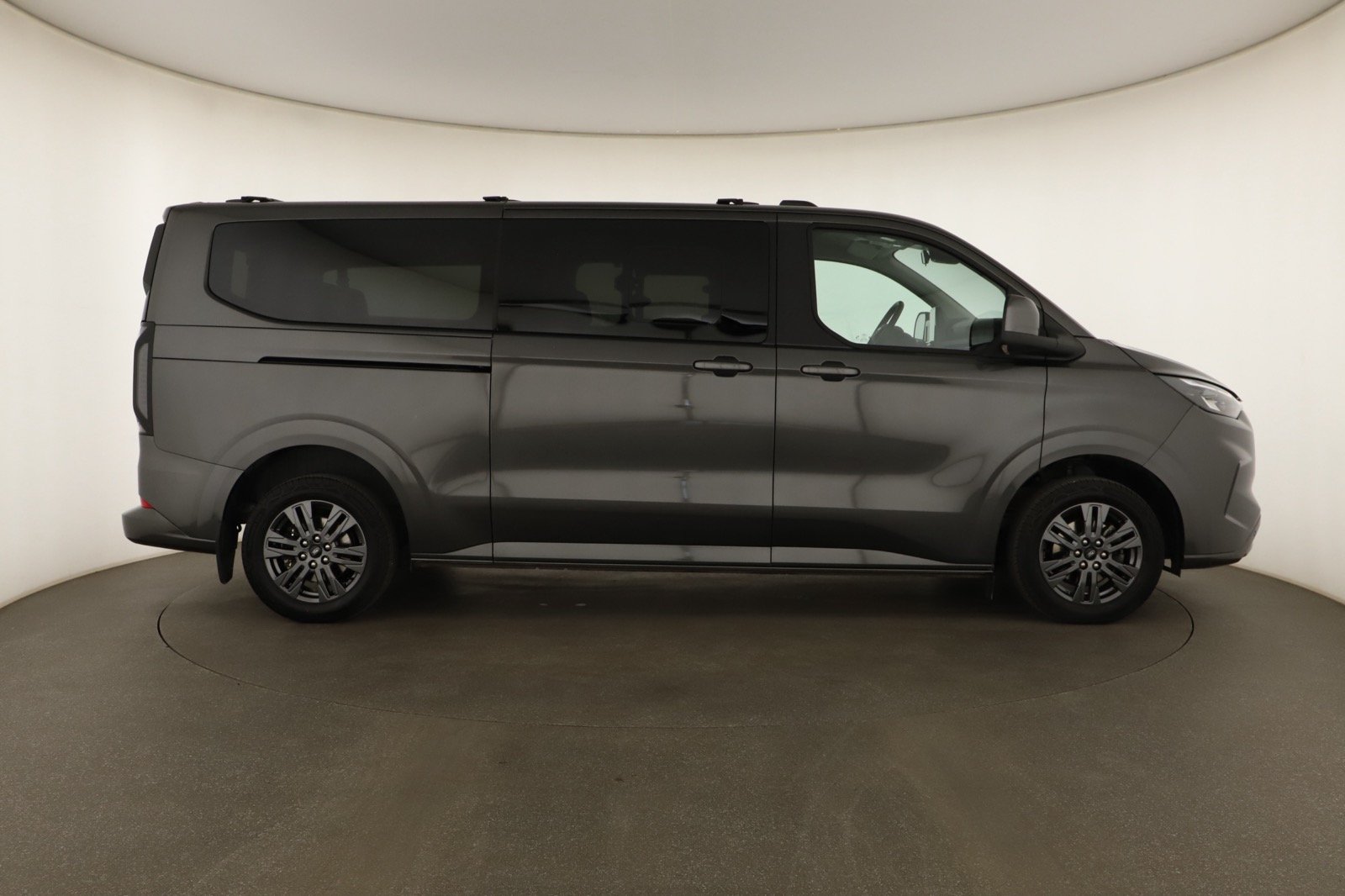 Ford Tourneo Custom - 2025