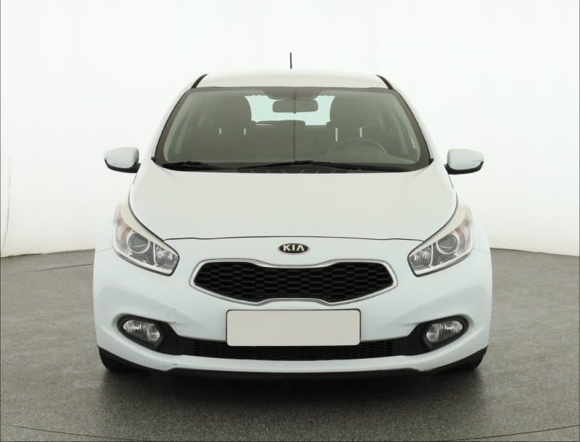 Kia Ceed, 2013