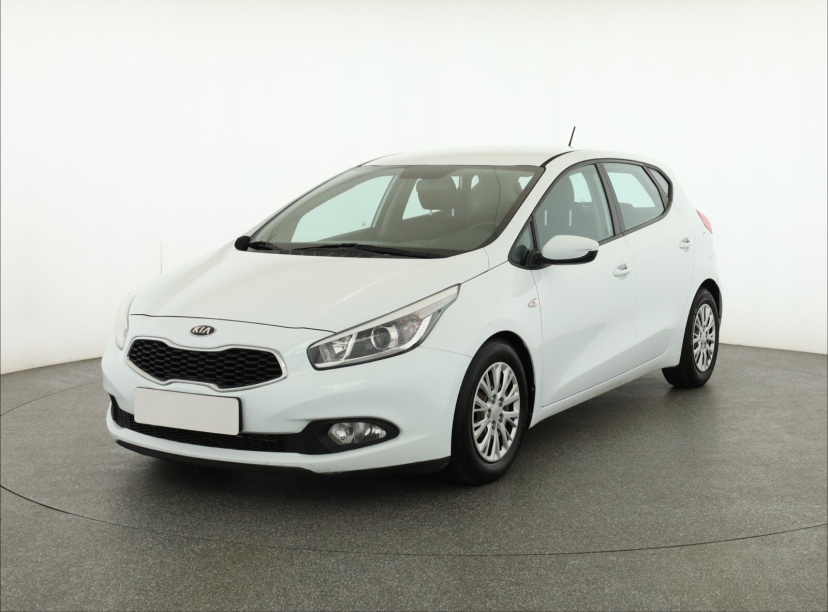 Kia Ceed, 2013
