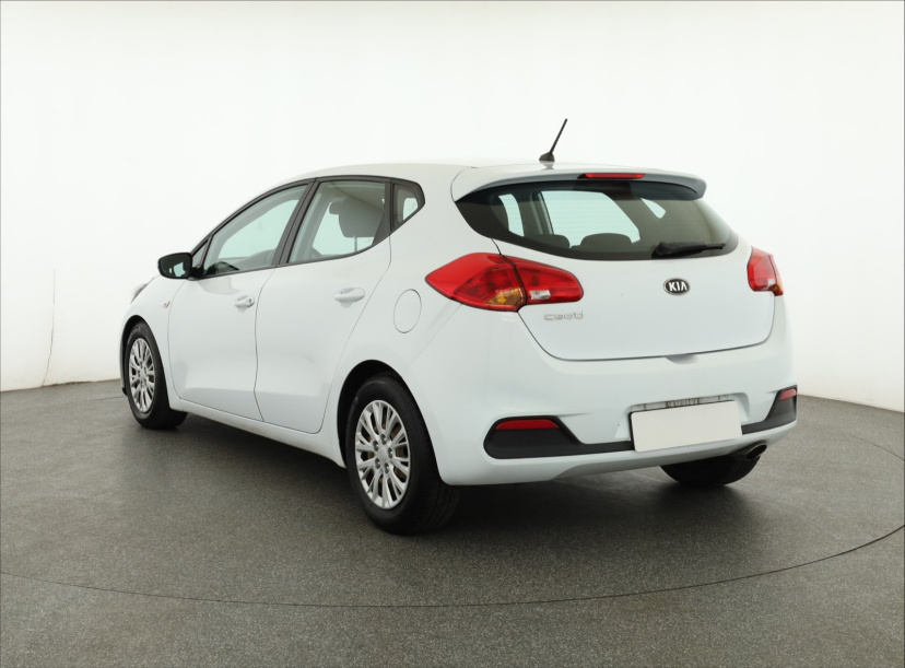 Kia Ceed, 2013