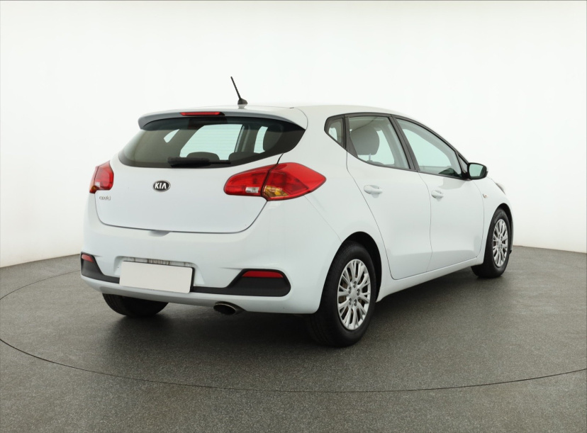 Kia Ceed, 2013