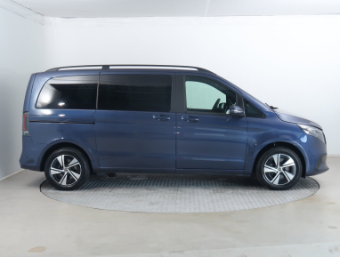 Mercedes-Benz V - 2025