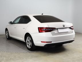 Škoda Superb - 2016