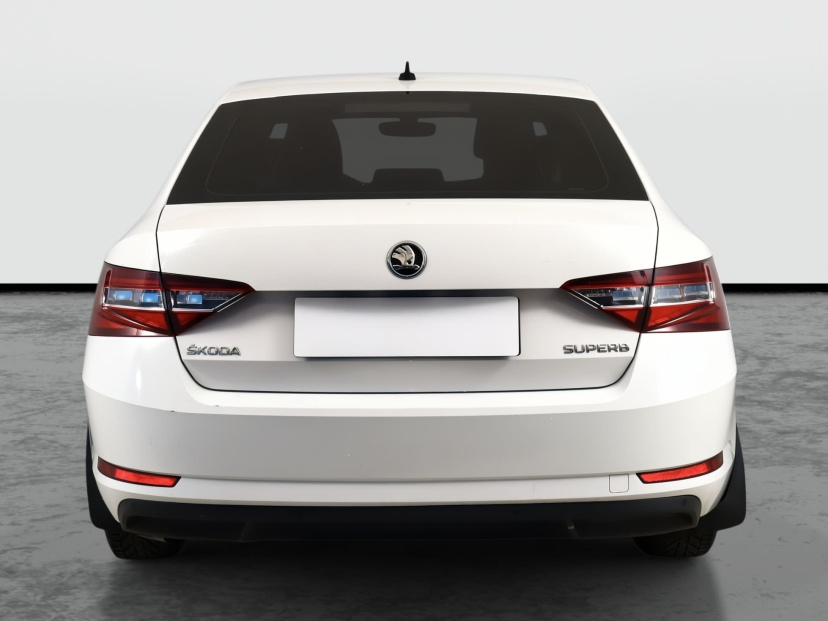 Škoda Superb, 2016