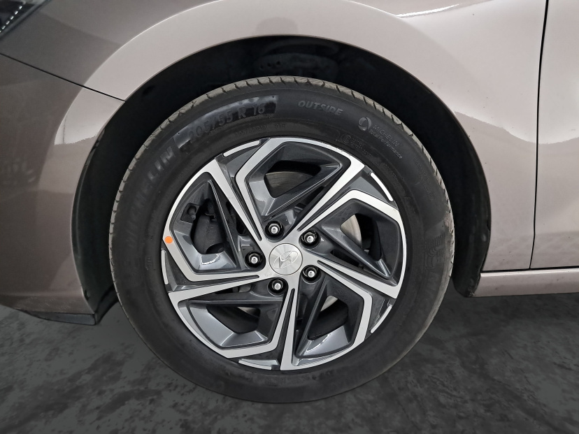 Hyundai i30, 2022