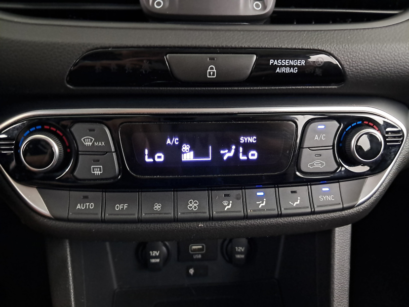 Hyundai i30, 2022