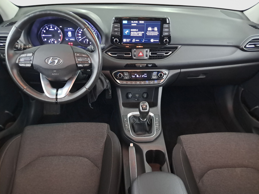 Hyundai i30, 2022