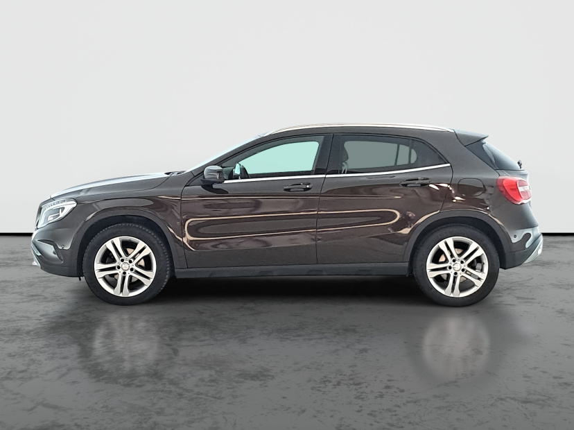 Mercedes-Benz GLA, 2015