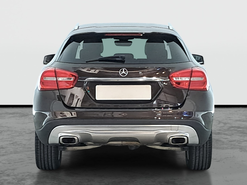 Mercedes-Benz GLA, 2015