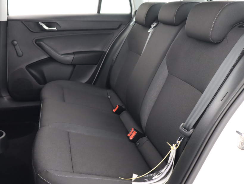 Škoda Rapid Spaceback, 2016