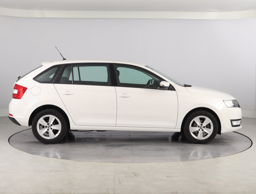 Škoda Rapid Spaceback, 2016