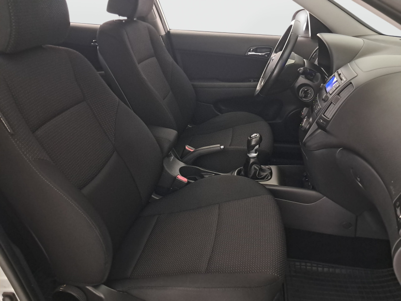 Hyundai i30, 2011