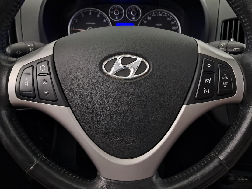Hyundai i30, 2011