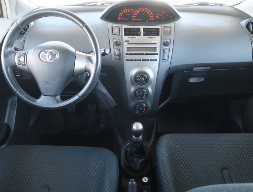 Toyota Yaris, 2010