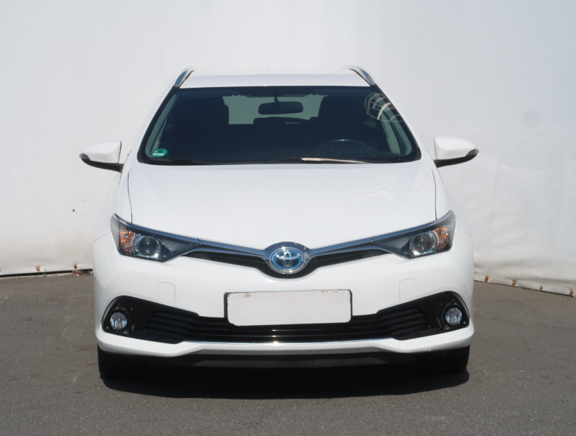 Toyota Auris, 2015