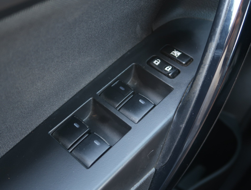 Toyota Auris, 2015