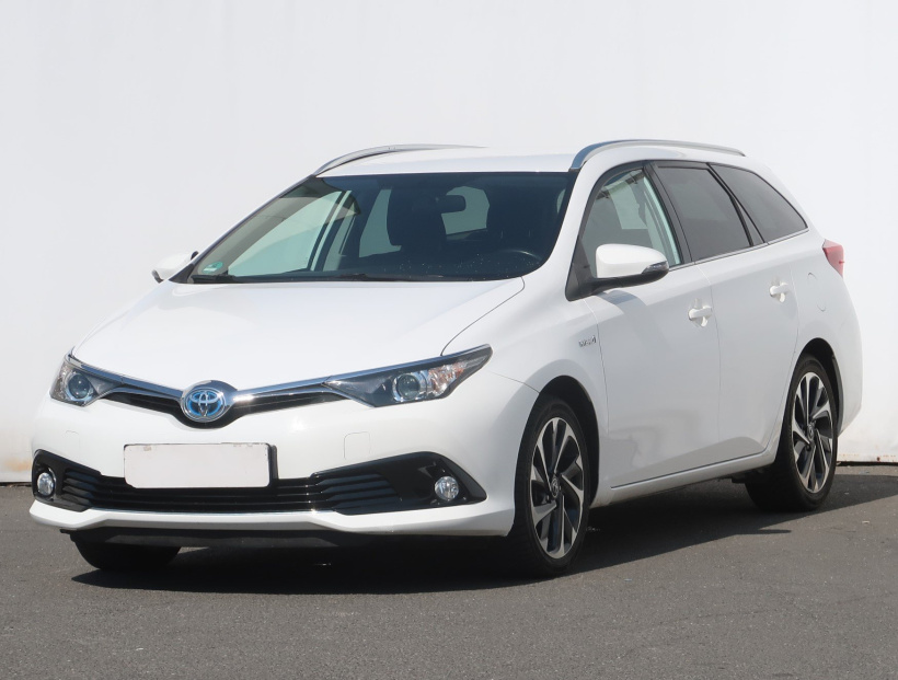 Toyota Auris, 2015