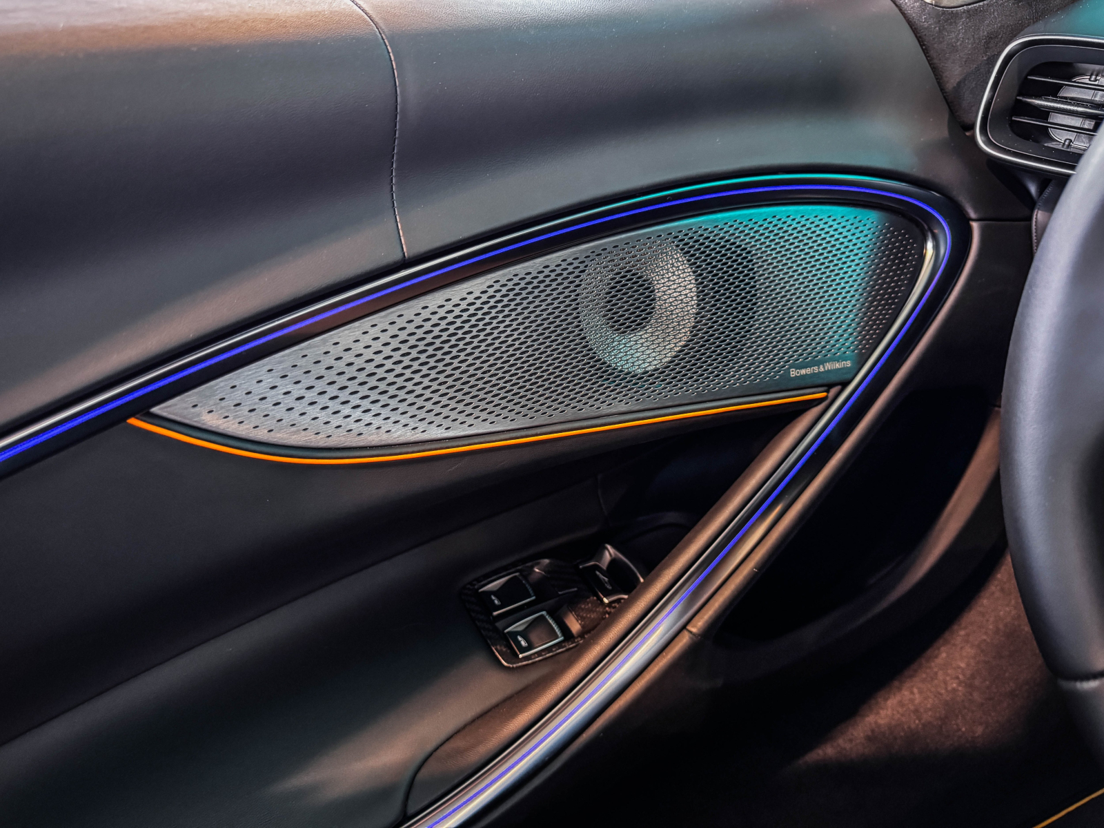 McLaren Artura - 2024