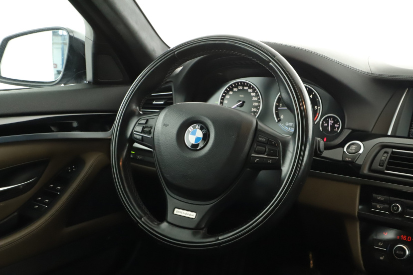 BMW 5, 2015