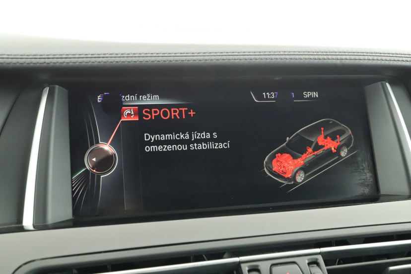 BMW 5, 2015