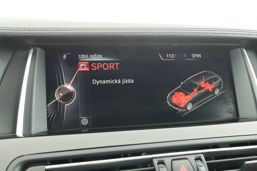 BMW 5, 2015