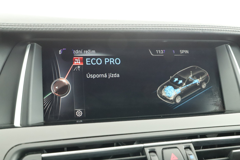 BMW 5, 2015