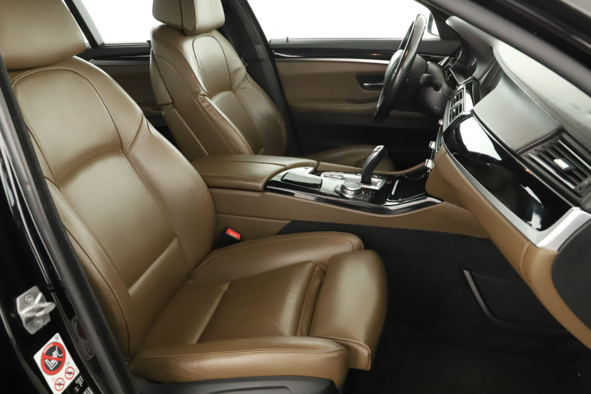 BMW 5, 2015