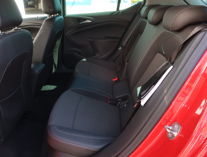 Opel Astra, 2016