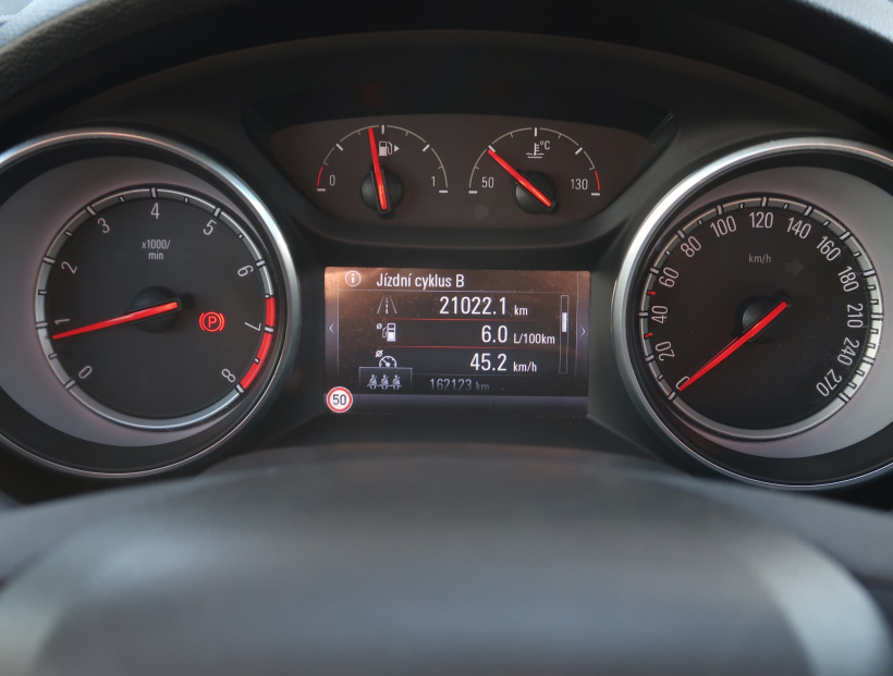 Opel Astra, 2016