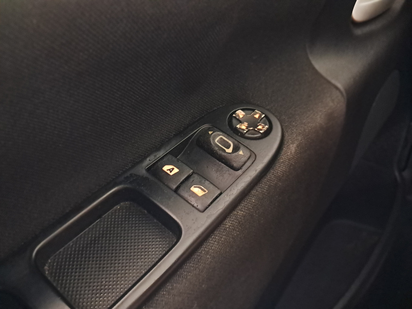 Peugeot 207, 2007