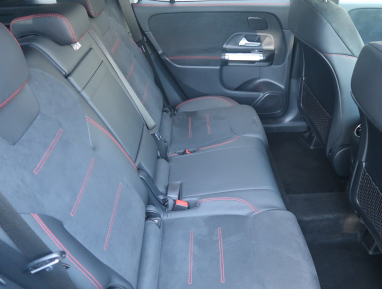Mercedes-Benz GLB - 2024