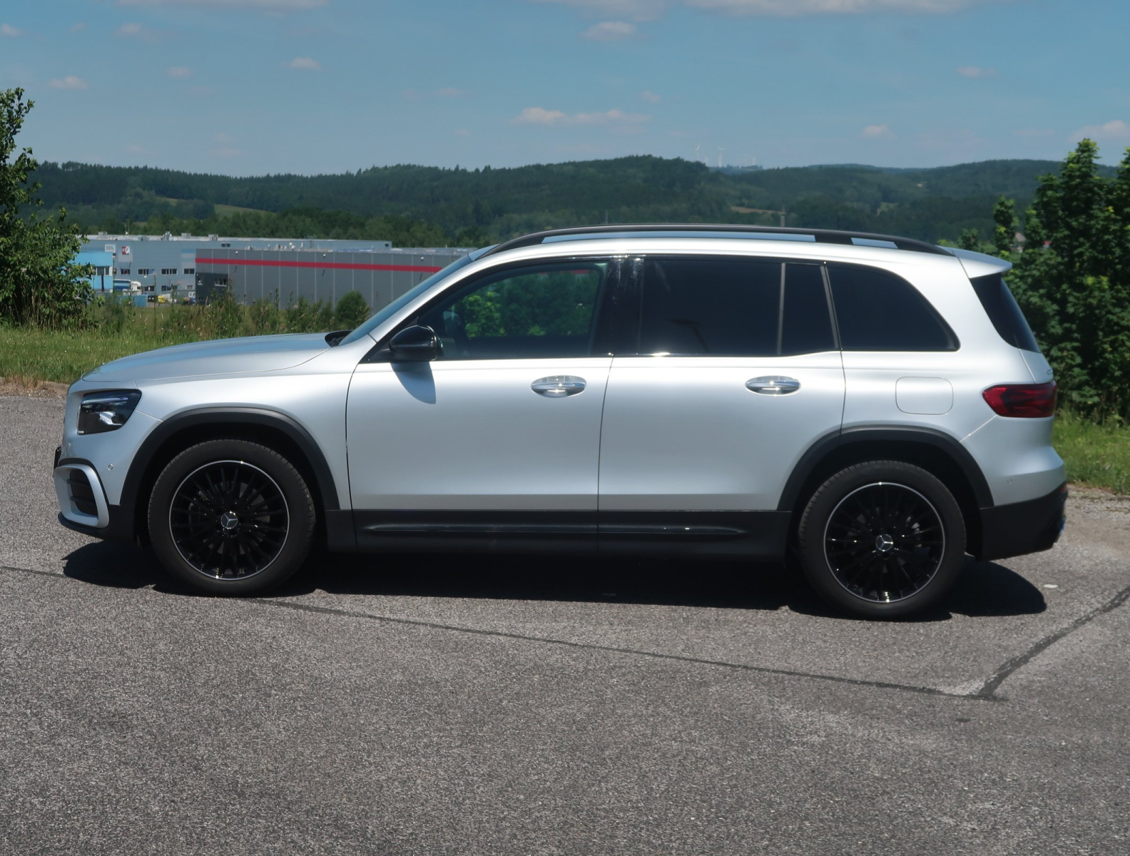Mercedes-Benz GLB - 2024