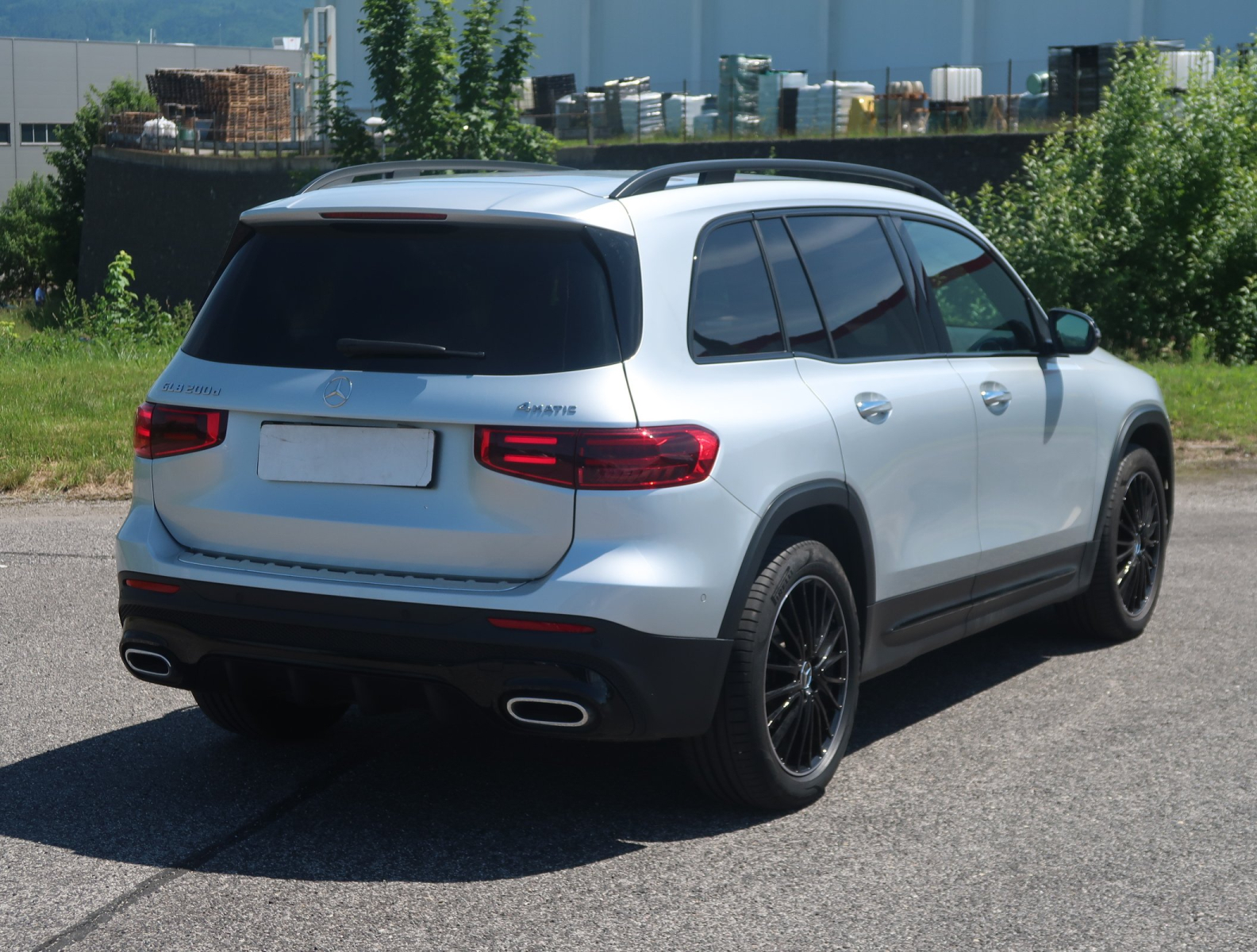 Mercedes-Benz GLB - 2024