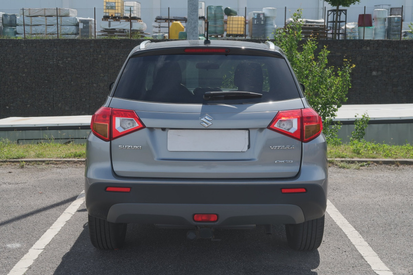 Suzuki Vitara, 2016