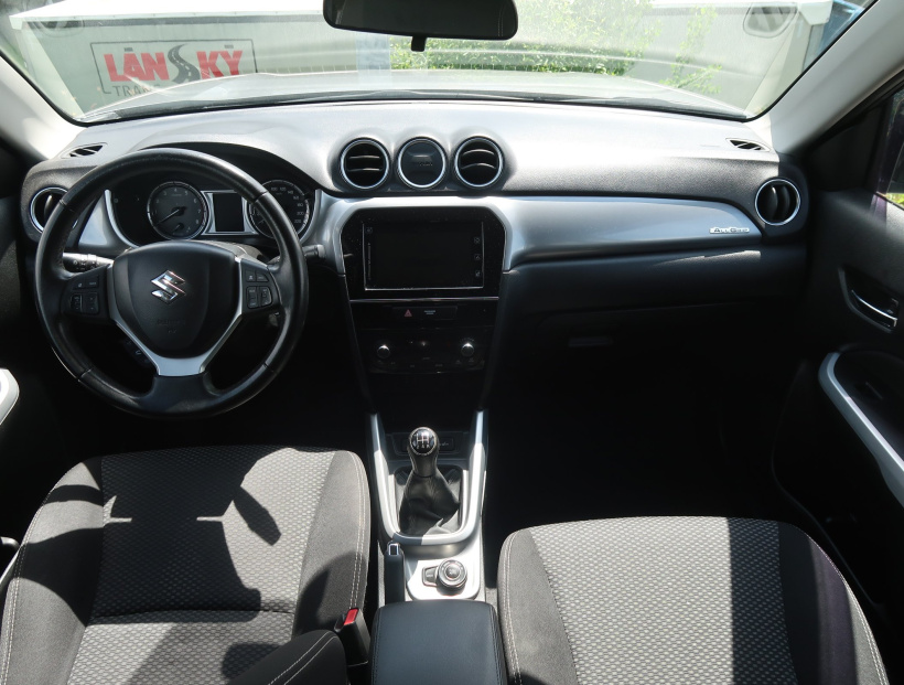 Suzuki Vitara, 2016