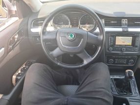 Škoda Superb - 2011