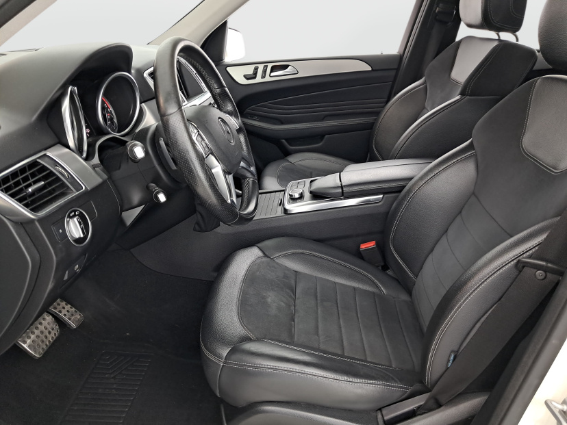 Mercedes-Benz ML, 2012