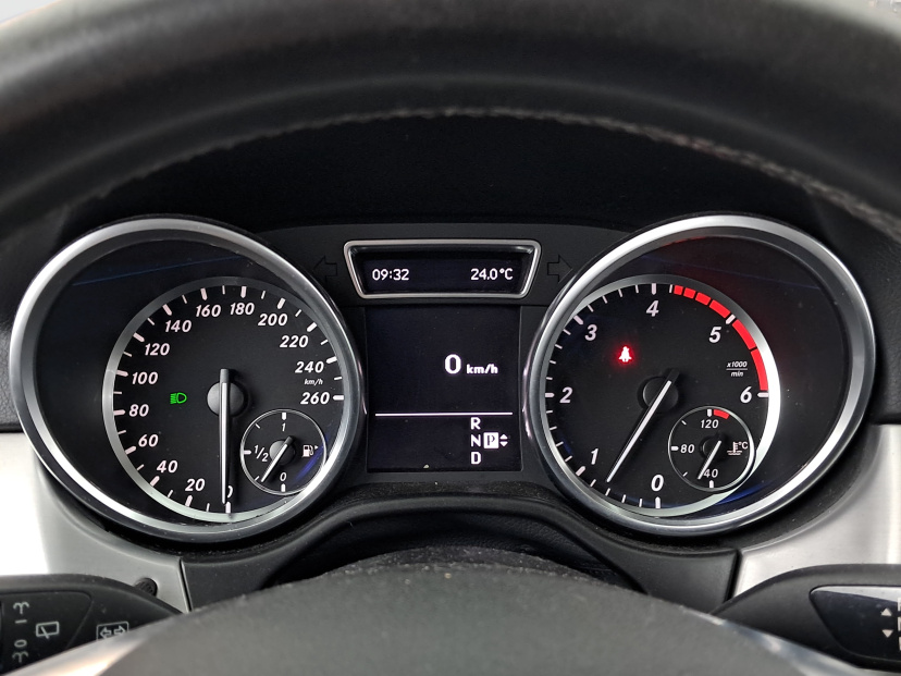 Mercedes-Benz ML, 2012