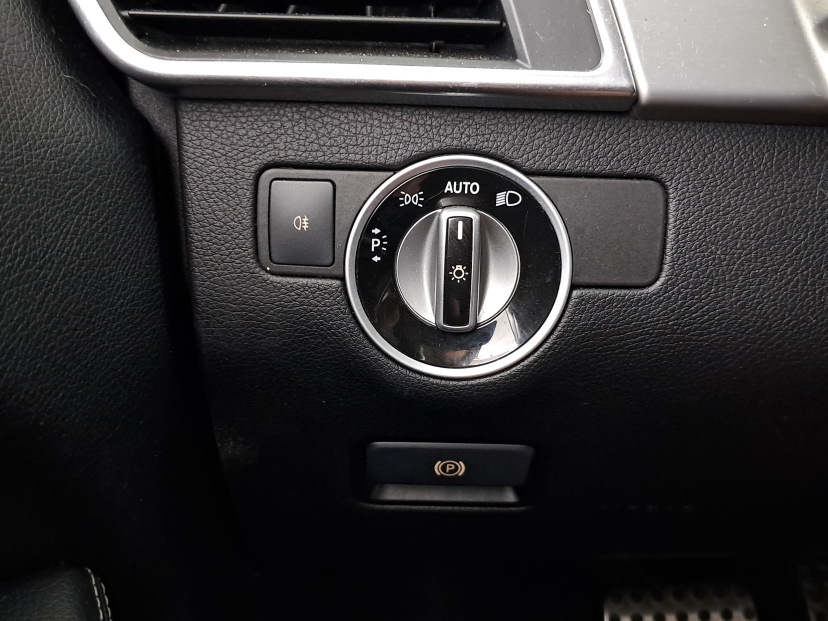 Mercedes-Benz ML, 2012