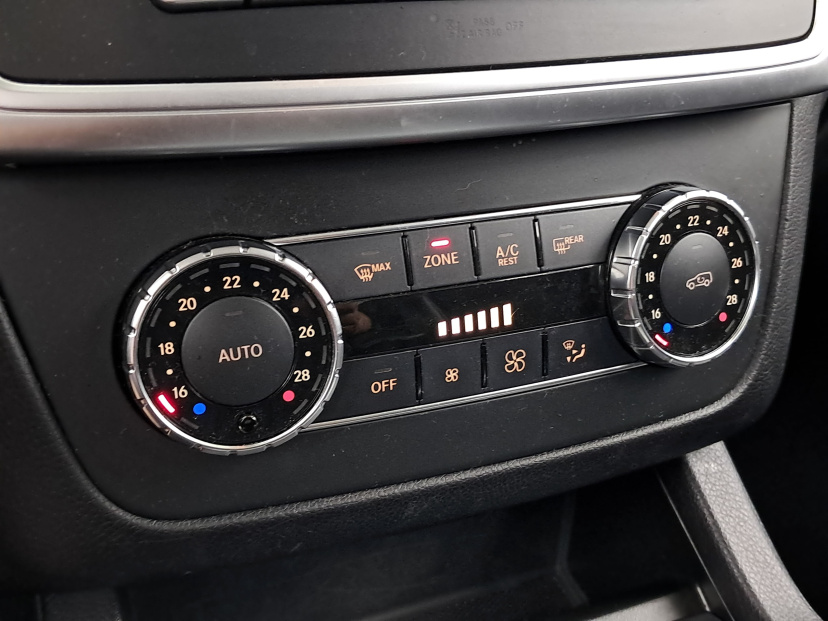 Mercedes-Benz ML, 2012