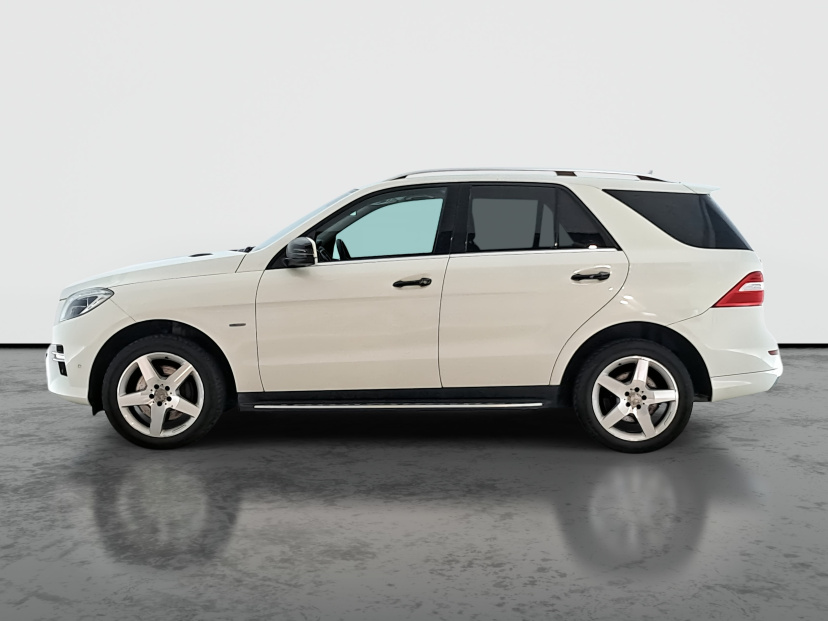 Mercedes-Benz ML, 2012