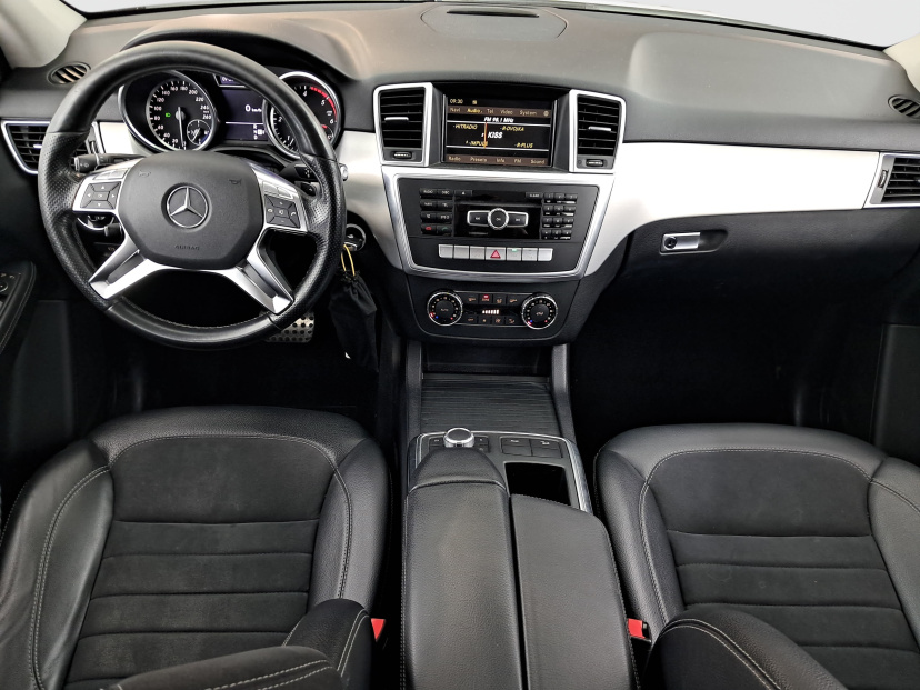 Mercedes-Benz ML, 2012