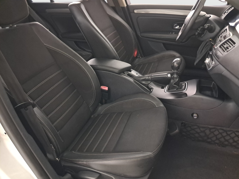 Renault Laguna, 2012