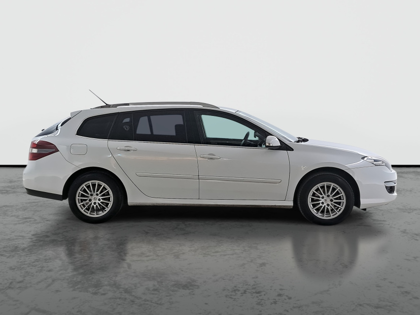 Renault Laguna, 2012