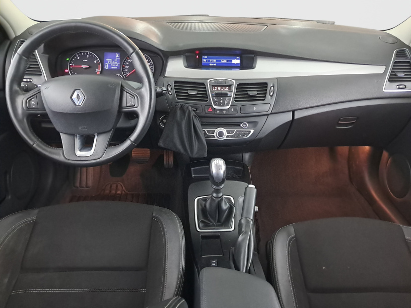 Renault Laguna, 2012