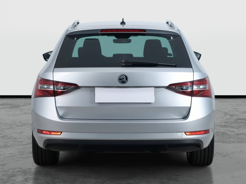 Škoda Superb, 2016
