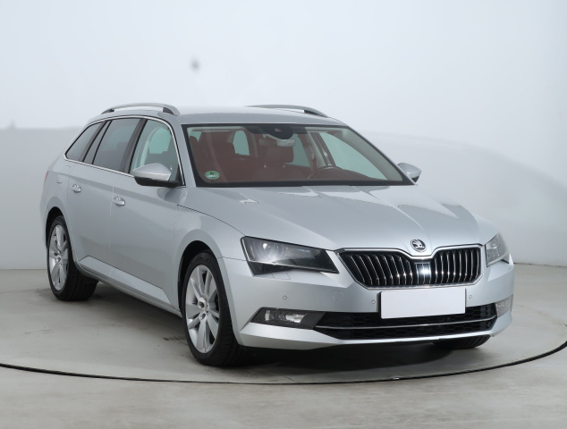 Škoda Superb 2016