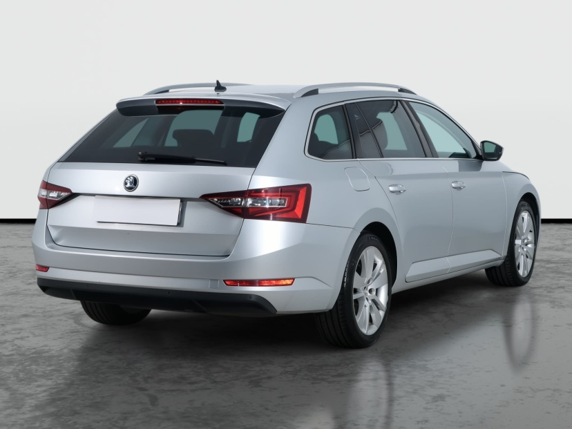 Škoda Superb, 2016