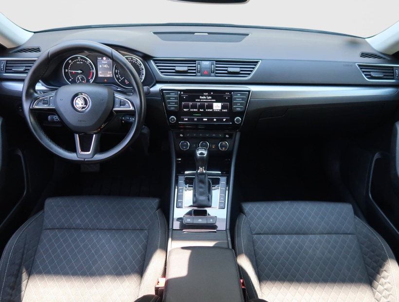 Škoda Superb, 2016